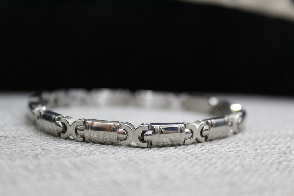 Polished Steel Executive Vibe