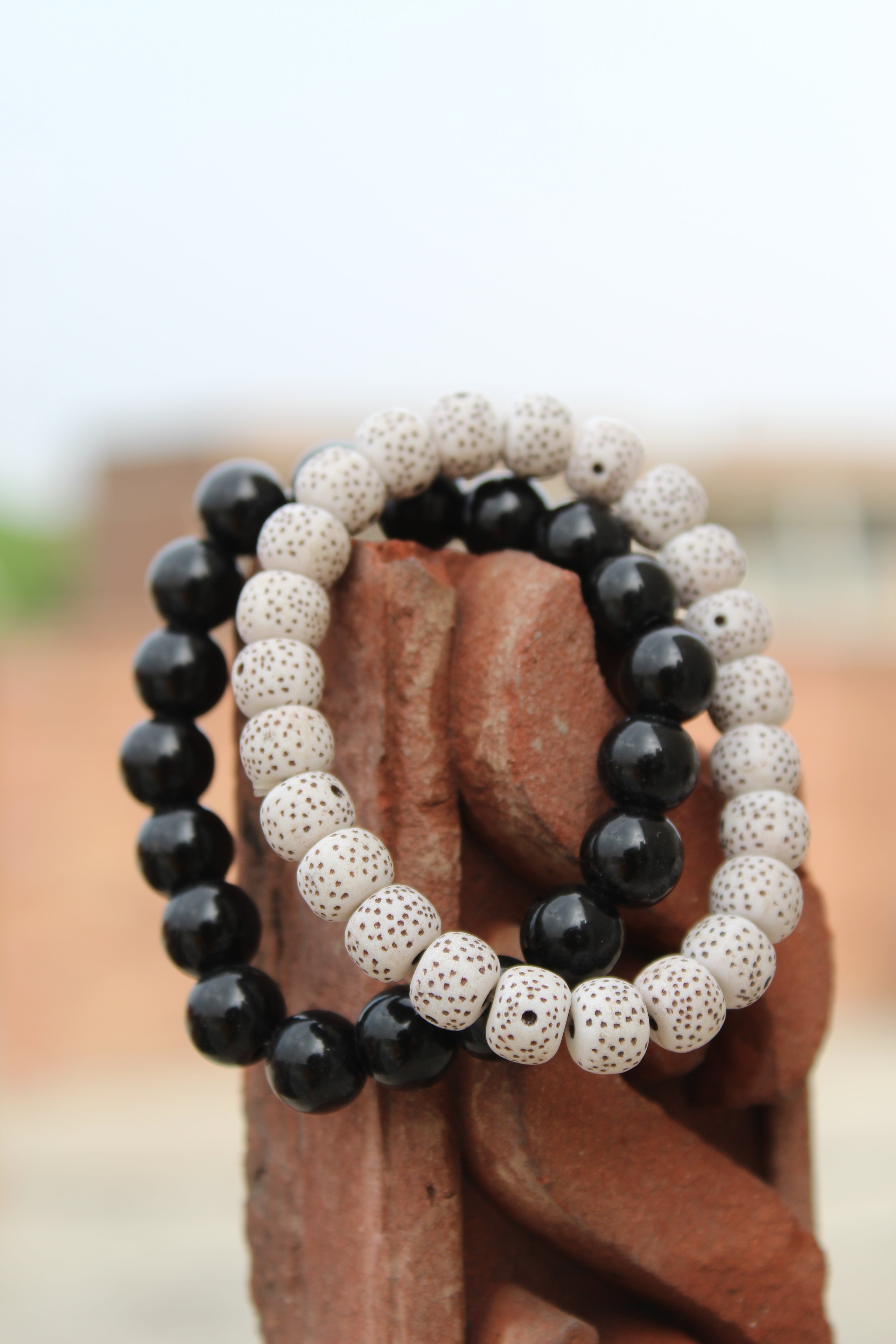 Yin-Yang Balance Stacker Duo